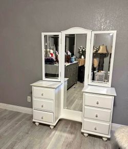 Pottery barn vanity
