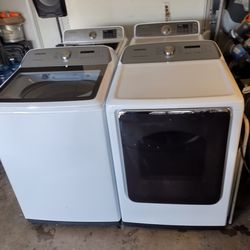 Samsung WASHER AND ELECTRIC DRYER Large Capacity