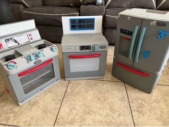 Little tikes play kitchen