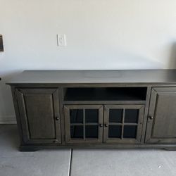 TV console 