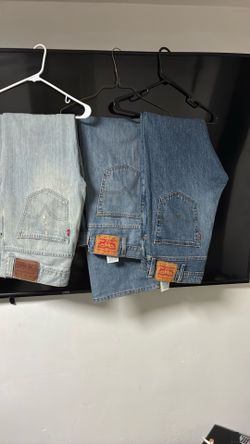 Man’s cut Levi jeans