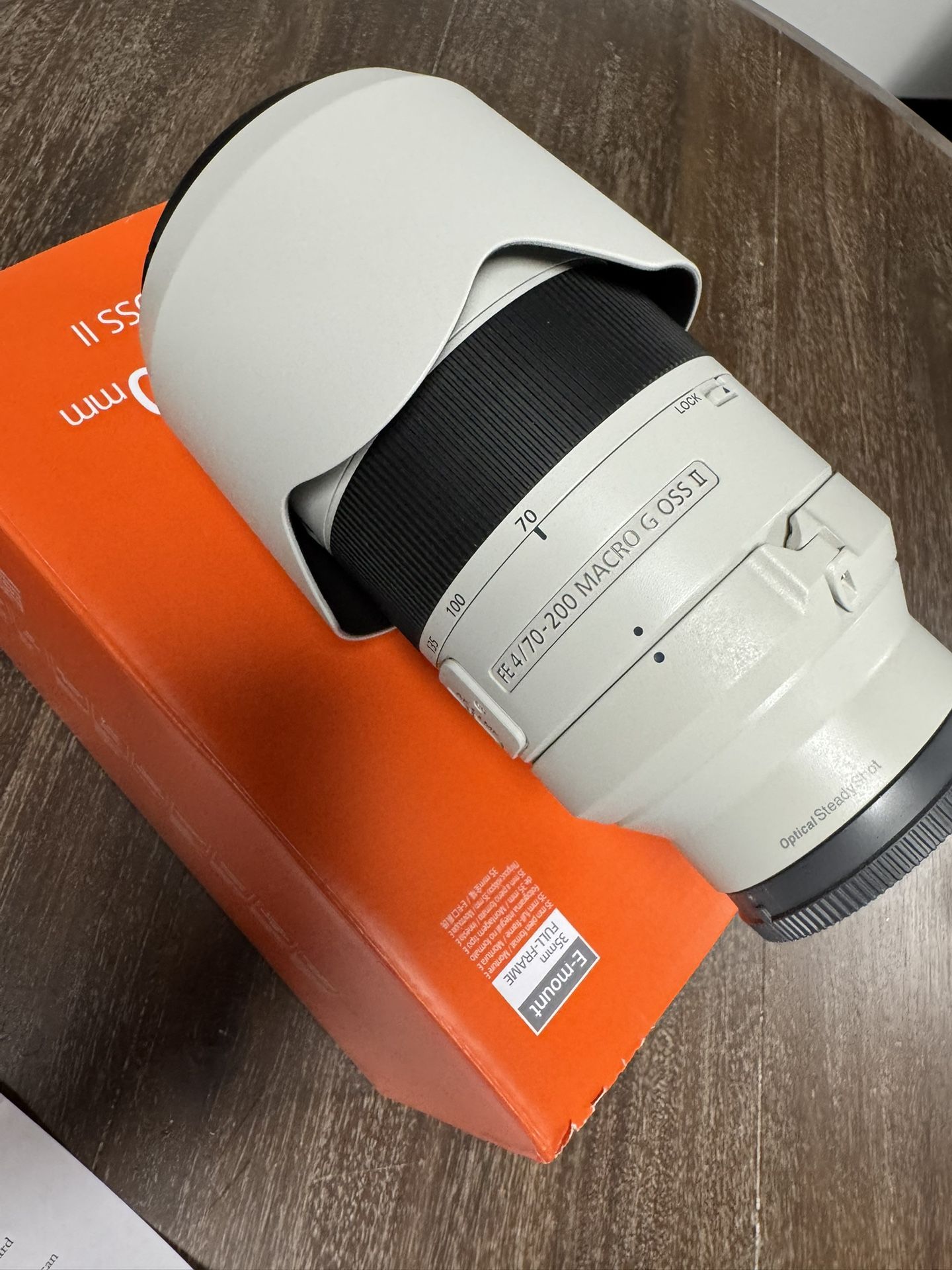 Sony 70-200mm F4 Macro G OSS II Lens