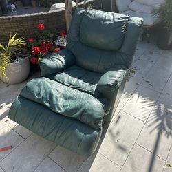 Rocking lounge chair with massage function 