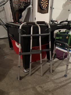 Folding Walker 