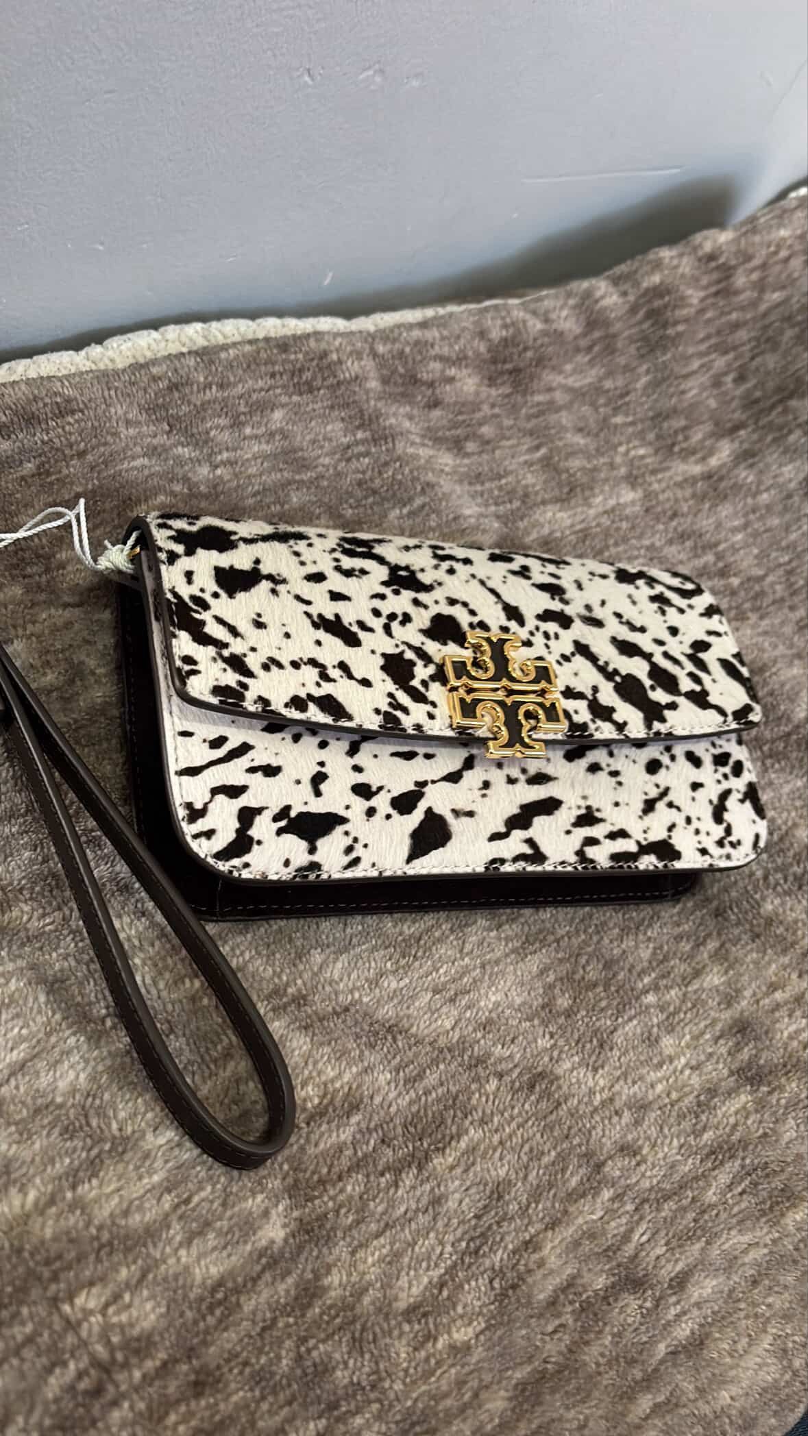 Tory Burch Calf Pattern Chain Wallet Wristlet