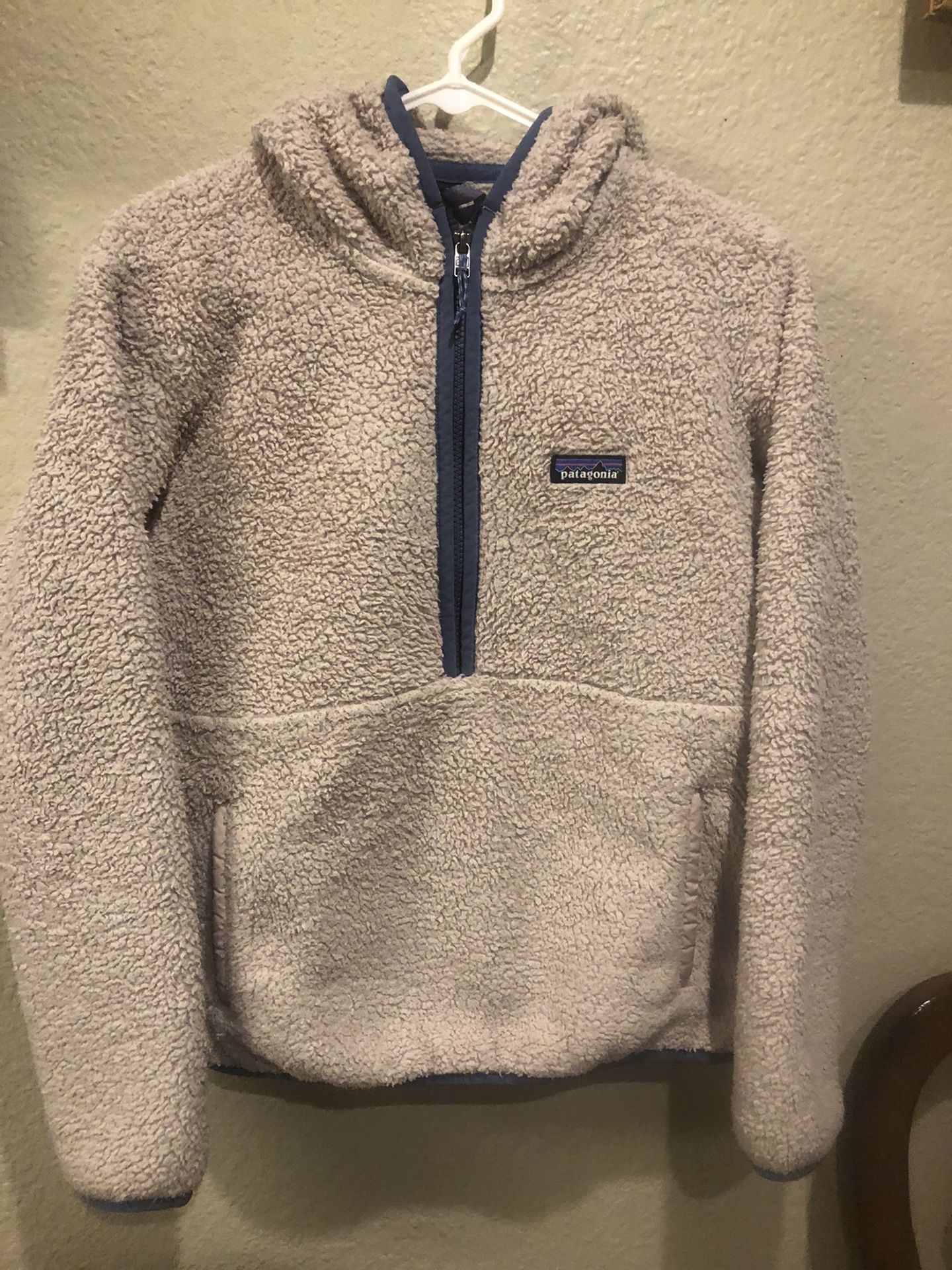 Patagonia Women’s Sweater Small