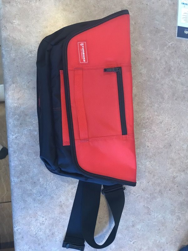 Timbuk2 Catapult Sling Bag - Blue for Sale in Portland, OR - OfferUp