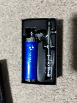 Airbrush and paint