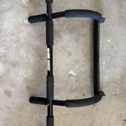 Pull Up Bar 