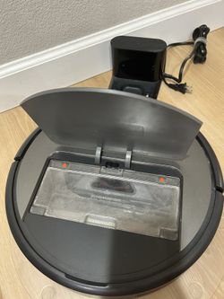 Roborock Xiaowa E35 Robot Vacuum and Mop