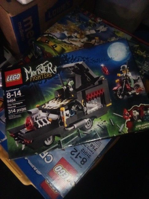 LEGO Monster Fighters The Vampyre Hearse