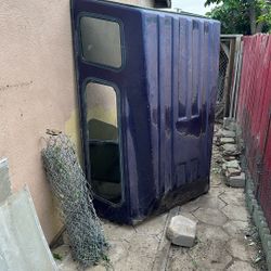 95 Nissan Camper Shell