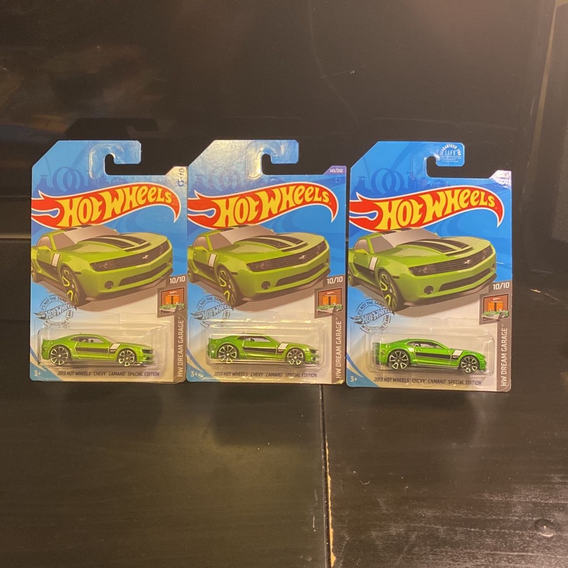 Hot wheels treasure Hunts Including 2013 hot wheel Chevy Camaro special edition and green three pack new