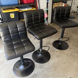 3 Bar Stools