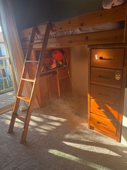 Loft bunk bed