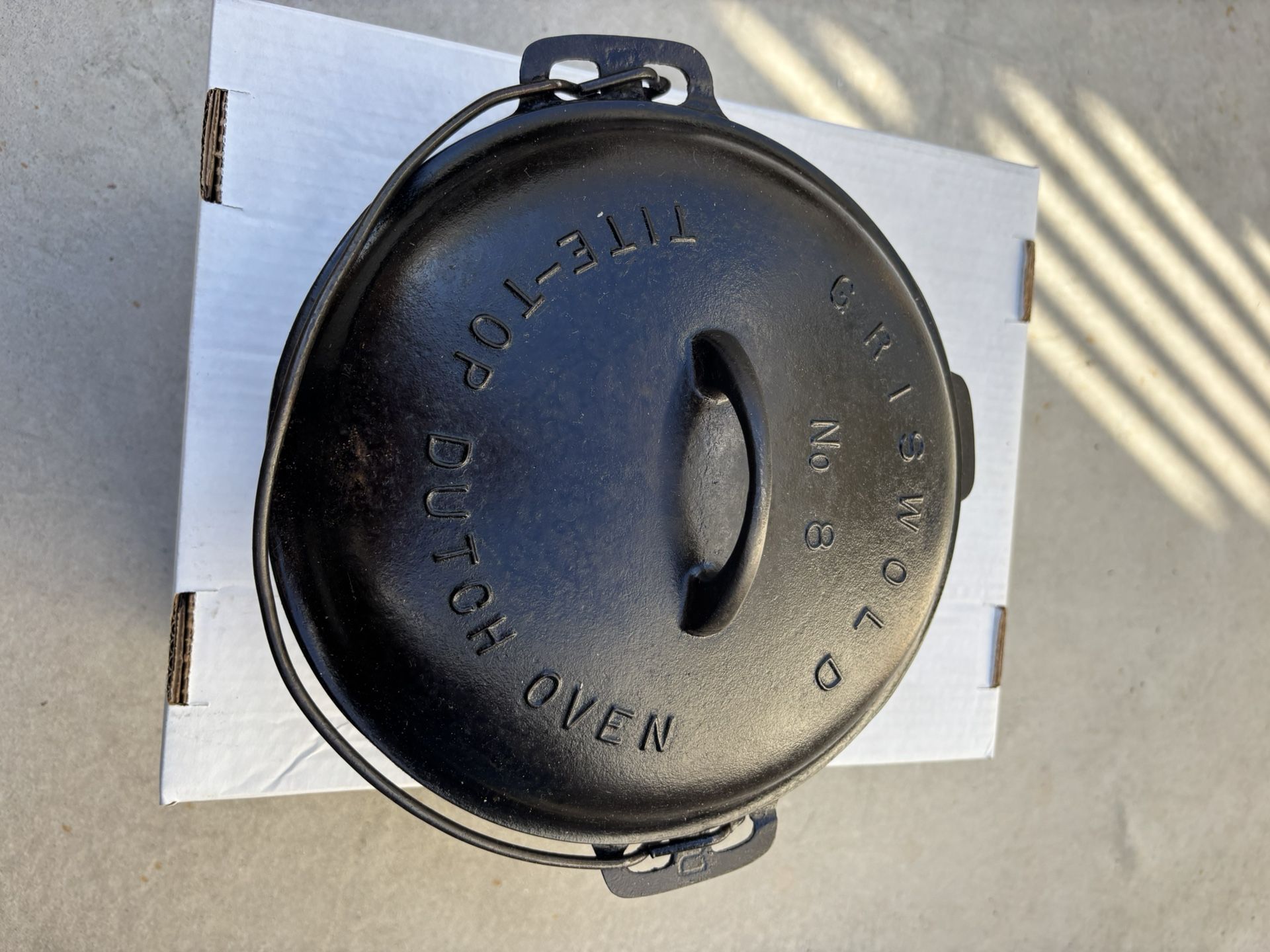 Griswold Tite-Top Dutch Oven