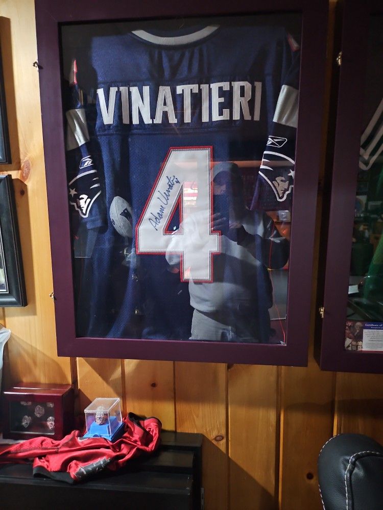 Patriots, venetary jersey signed p s a certified