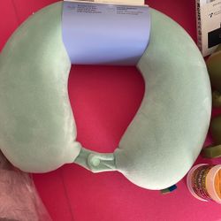 Travel Pillow 
