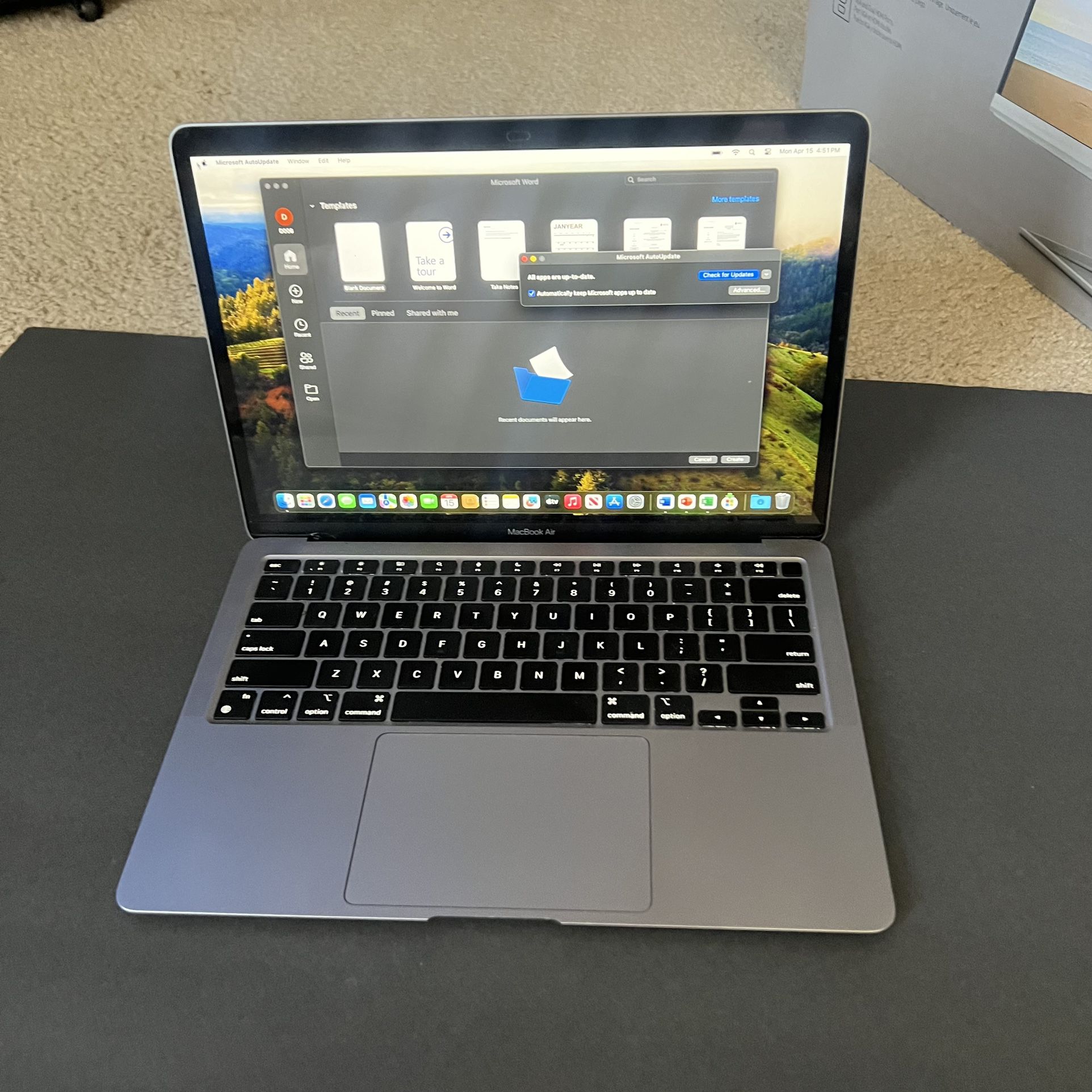 Apple MacBook Air 2020 M1 W/Lifetime Office