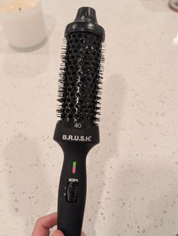 BRUSH 40 Ionic Hot Styling Brush