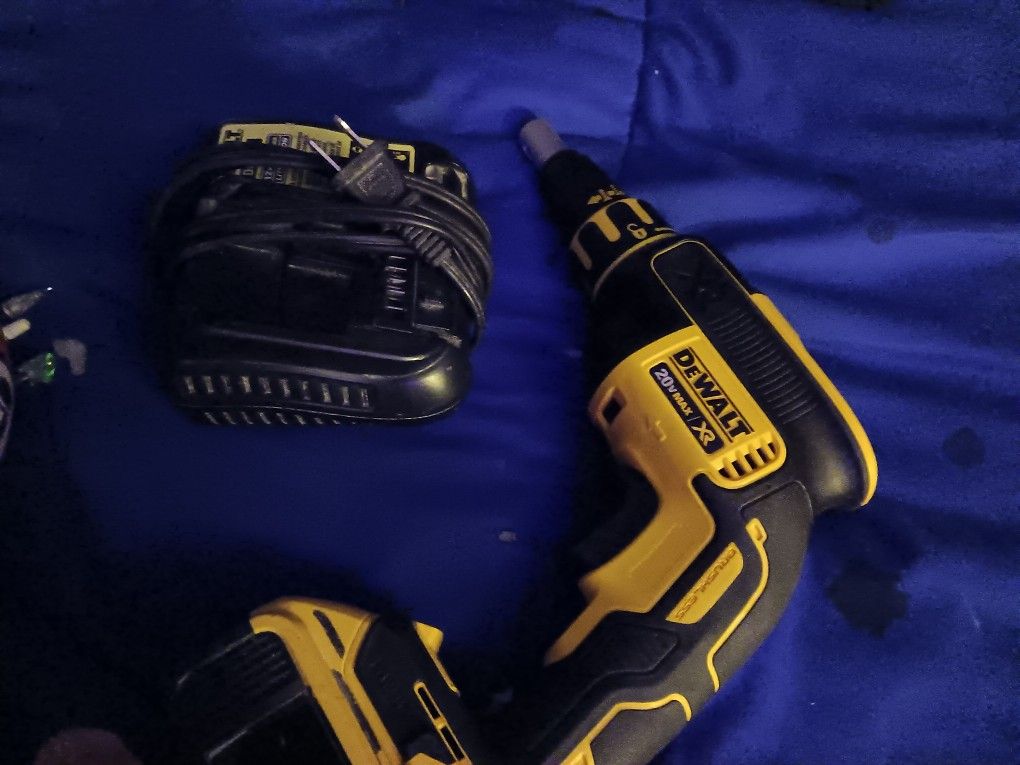 Dewalt Screw Drill