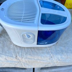 Vicks Humidifier 