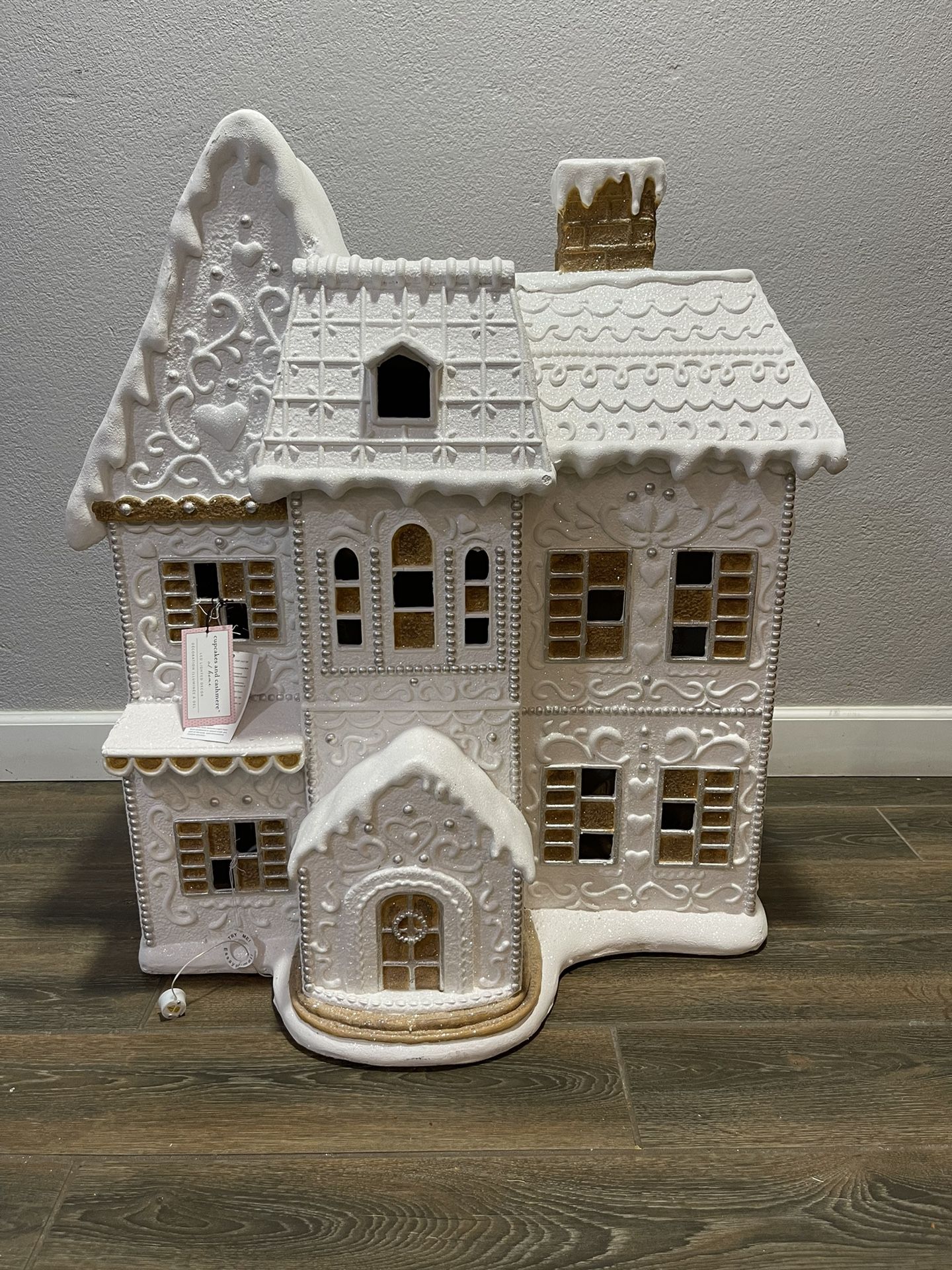 NEW 3ft Frosted Gingerbread Victorian House (Lights Up)