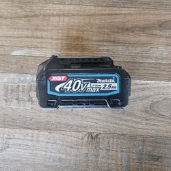Makita 40v battery 