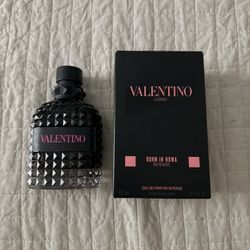 Valentino Intense 