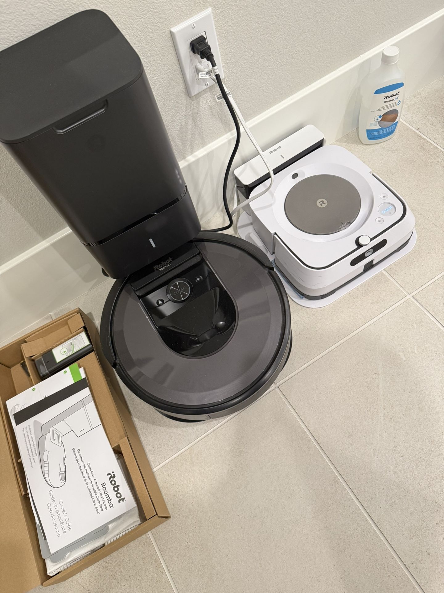 Set Of iRobot Roomba i7+ (7550) Vacuum And iRobot Braava Jet M6 (6110)
