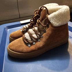 NEW Susina "Camel" suede lace-up boots featuring a shearling (faux fur) cuff-$40