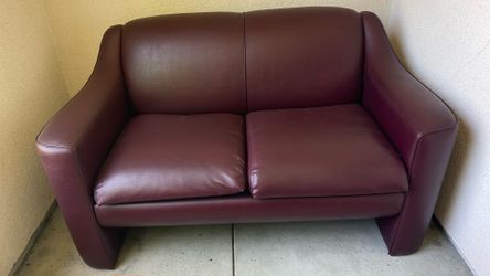 Leather 2 seat sofa & chair