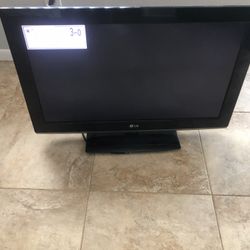 LG Flat Screen TV 32”