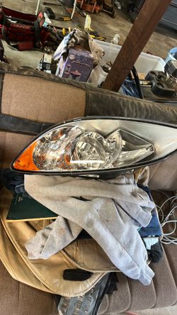 Truck headlights  simi Truck