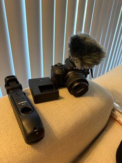 Canon EO5 camera
