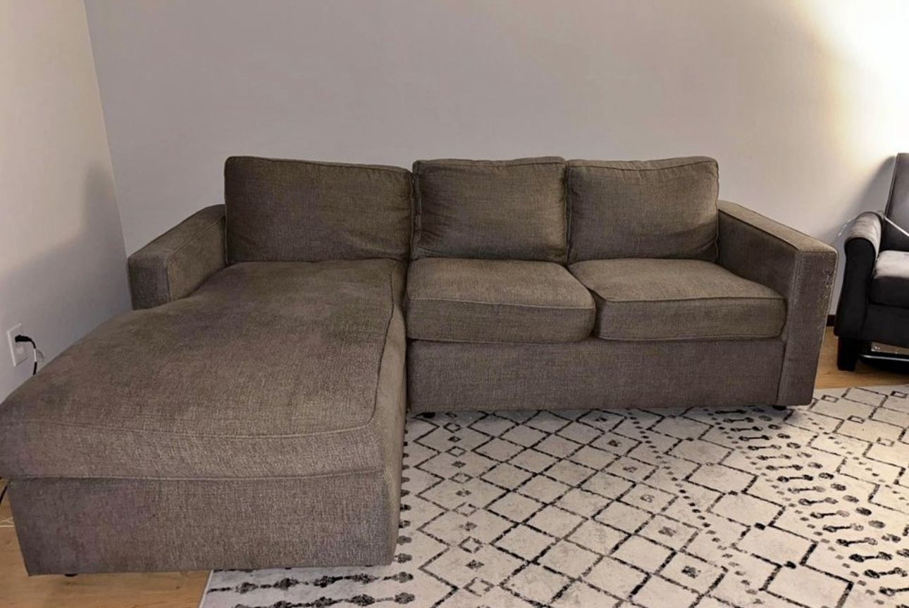 Room & Board Sectional - FREE DELIVERY π