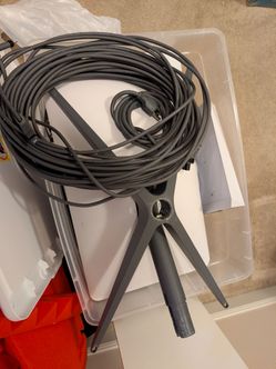 Starlink hardware satellite dish and router