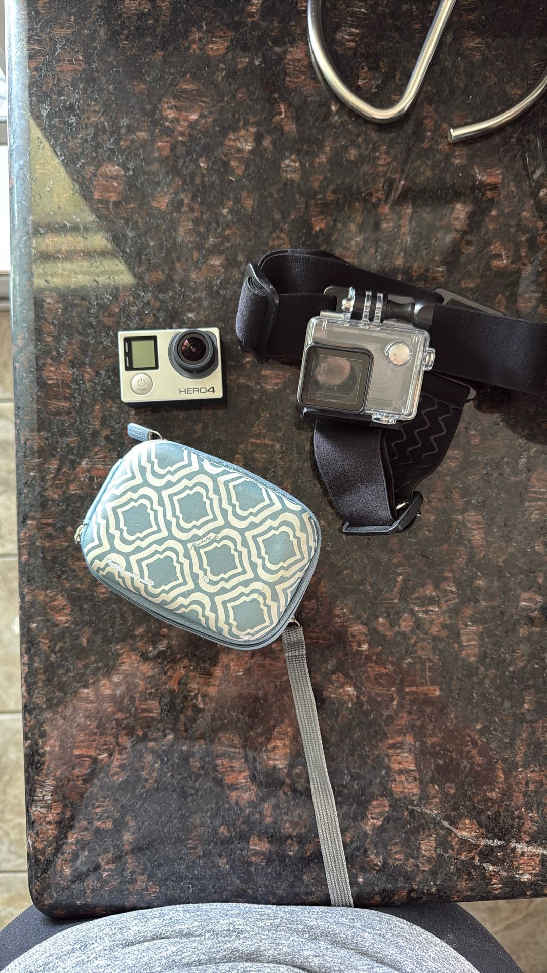 Gopro Hero Four (needs Charger)