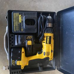 DeWalt Drill XR 