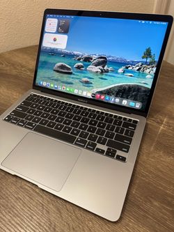 Apple M Chip MacBook Air. 256 SSD. Touch ID