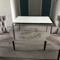 Dining Table And Chairs 
