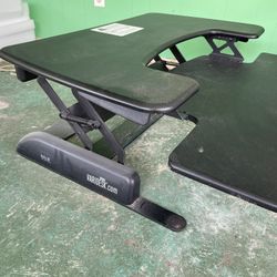 Uplift Standing Desk