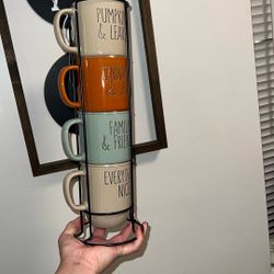 Brand new stackable mug set