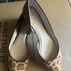 Marc Fisher Flats Sz 10