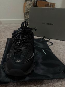 Balenciaga track