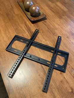 $20 - 2 PART TV Mount