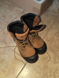 King Toe®
Men's 8-inch Waterproof CSA Safety Toe Boot