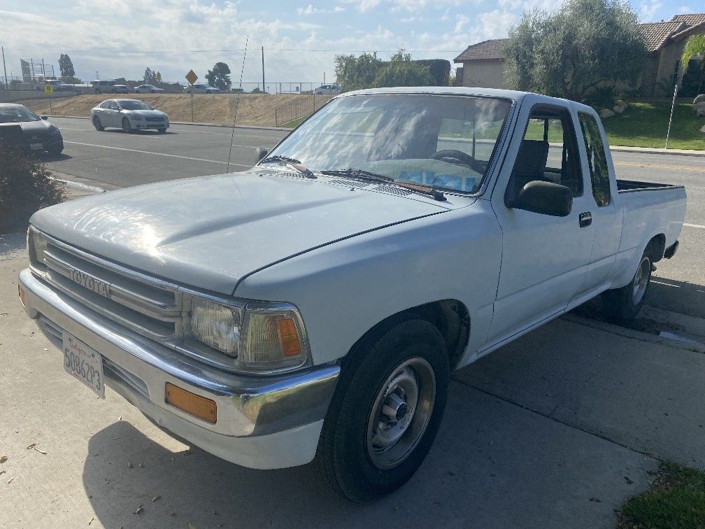 1989 Toyota Pick-Up