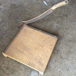 Ingento guillotine paper cuter