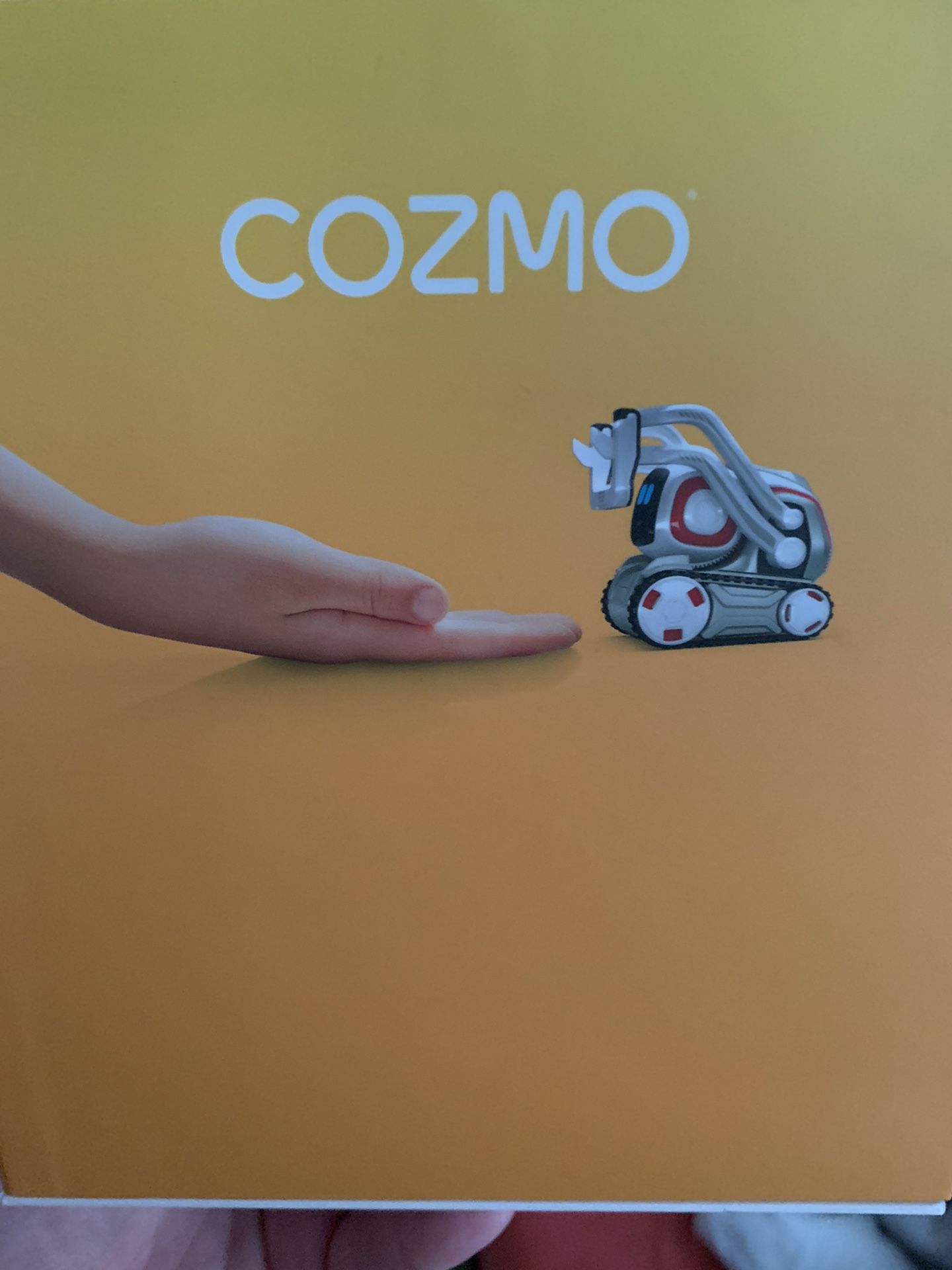 Cozmo ( mini robot) great condition